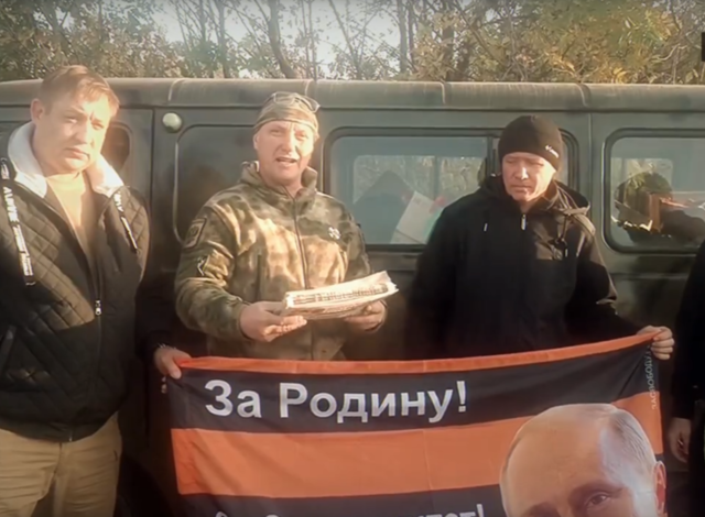 Акция "Газета в каждый окоп" продолжается - информационные снаряды для фронта