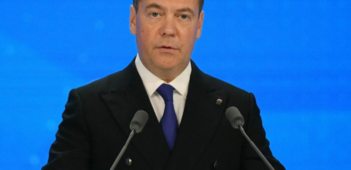 Медведев пообещал последний гвоздь в крышку гроба неоколониальных устремлений Запада