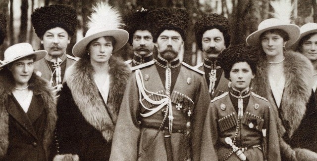 21 марта 1917 года арестована семья Романовых