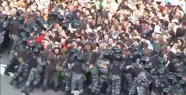 6 мая 2012 г. в Москве провалилась попытка цветной революции