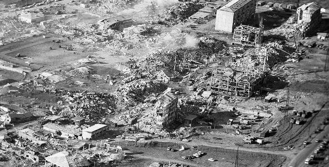 7 декабря 1988 г. землетрясением разрушен город Спитак