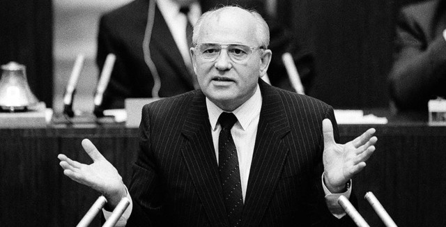 15 октября 1985 г. М. Горбачёв объявил о перестройке