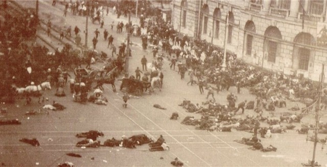17 июля 1917 г. в Петрограде расстреляна мирная демонстрация рабочих и солдат