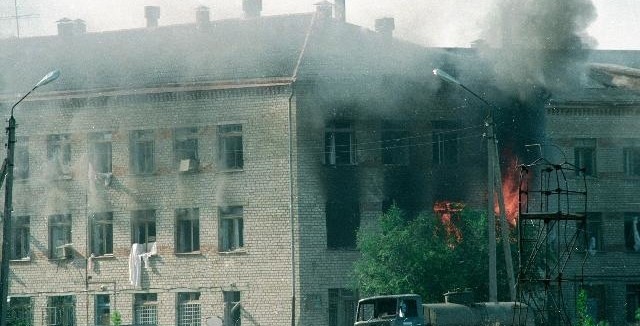 9 января 1996 г. в Кизляре террористы захватили больницу