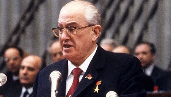 12 ноября 1982 г. Ю. Андропов избран генеральным секретарём ЦК КПСС